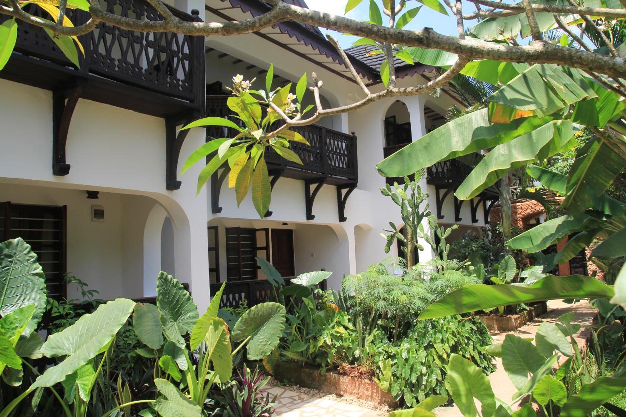 Langi Langi Beach Bungalows Nungwi Exterior photo